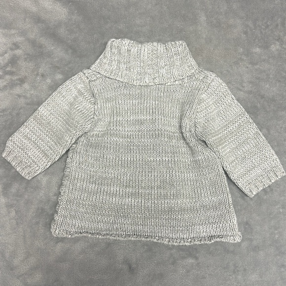 Beba Bean - Hand crafted long sleeve knit cardigan sweater. Size 6-12 months - Picture 4 of 4